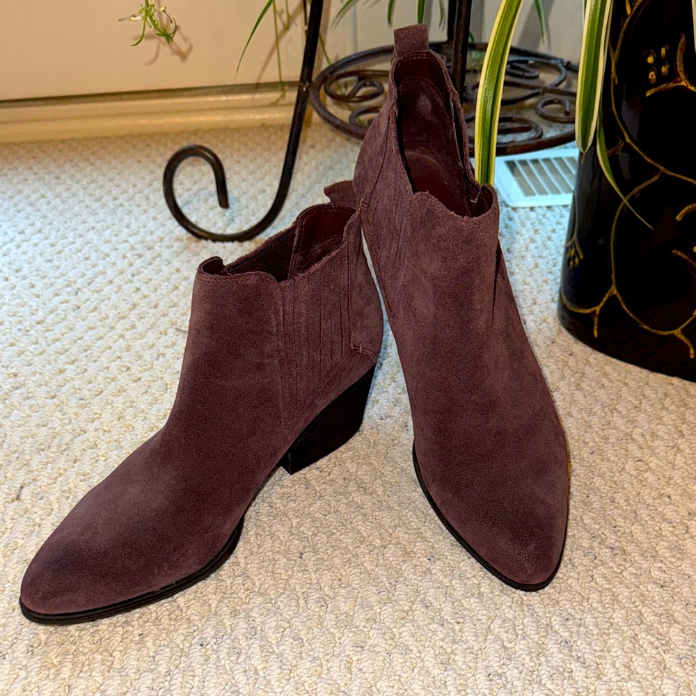 Crown Vintage Muted Purple Suede Ankle Booties